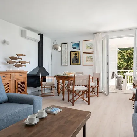 Roca Llenaire 1c Apartment